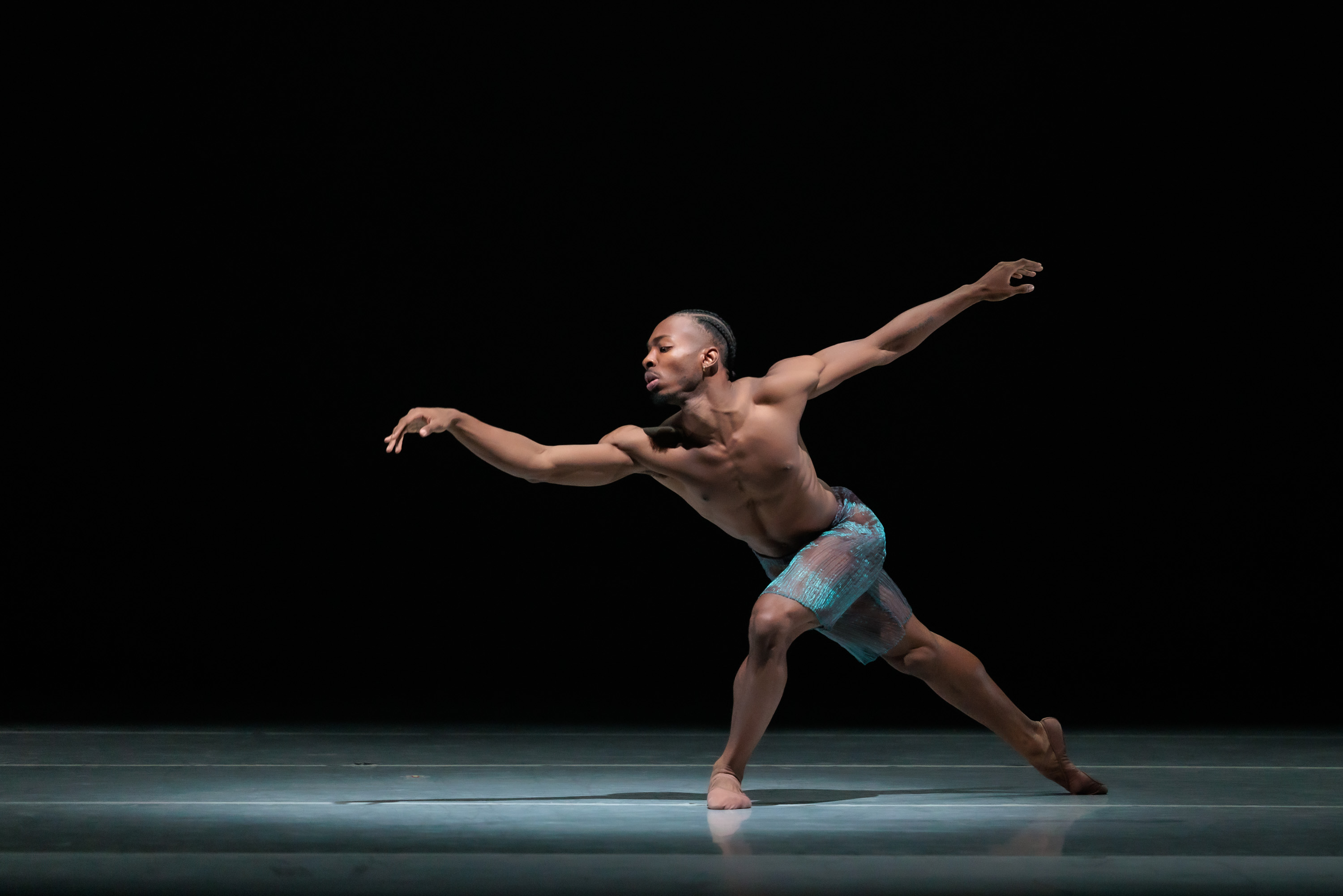 LINES BALLET RETURNS TO FRANCE FOR FOUR-WEEK TOUR – LINESConnected
